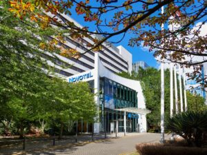 Hammersmith Campus Perks | Novotel London West